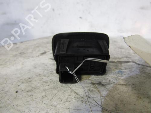 Used Right rear window switch Right rear window switch PEUGEOT 207 SW (WK_) 1.6 HDi (112 hp) 25078838 25078838