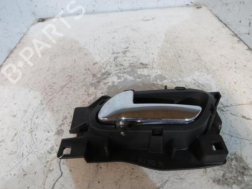 Used Front left interior door handle PEUGEOT 407 (6D_) 2.0 HDi 135 (6DRHRH, 6DRHRE, 6DRHRG, 6DRHRJ) (136 hp) 25067245