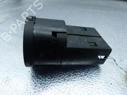 Used Switch SKODA FABIA II (542) [2006-2014]  25064648