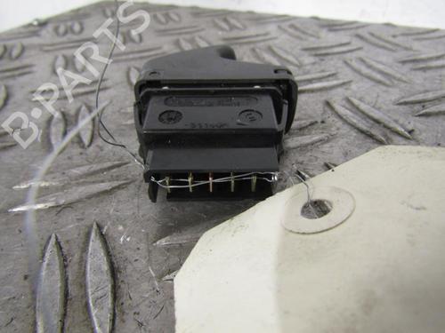 Used Right rear window switch Right rear window switch RENAULT SCÉNIC I MPV (JA0/1_, FA0_) 2.0 16V RX4 (139 hp) 25080453 25080453