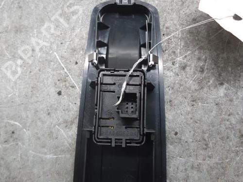 Used Right front window switch RENAULT MEGANE III Hatchback (BZ0/1_, B3_) [2008-2025]  25055530