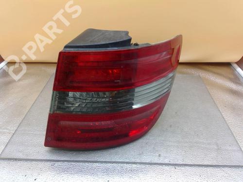 Used Right taillight Right taillight MERCEDES-BENZ B-CLASS Sports Tourer (W245) B 180 CDI (245.207) (109 hp) 10580898 10580898