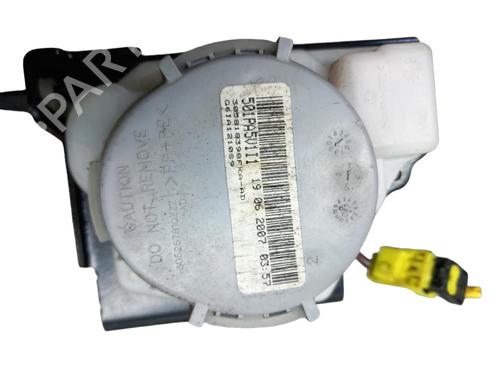 front-right-seatbelt-toyota-auris-_e15_-2006-2007-2008-2009-2010-2011-2012-2013-25061695 main image