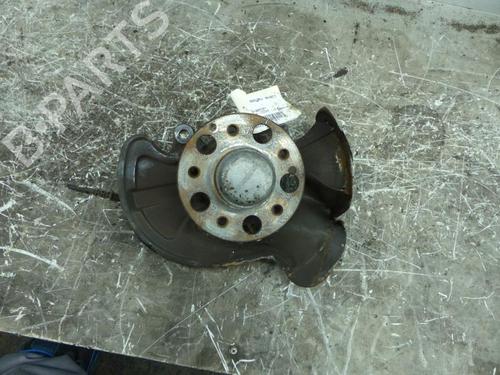 Used Left front steering knuckle MERCEDES-BENZ C-CLASS Coupe (CL203) C 180 Kompressor (203.746) (143 hp) 25108891