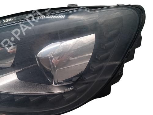 Left headlight VW TOURAN (1T3) 2.0 TDI | BP29759831C28