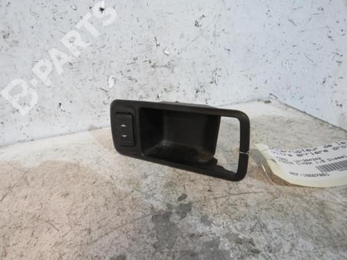Used Right rear window switch Right rear window switch FORD FOCUS C-MAX (DM2) 1.8 TDCi (115 hp) 10606088 10606088