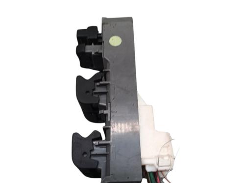 Used Left front window switch Left front window switch TOYOTA YARIS (_P13_) 1.5 Hybrid (NHP130_, NHP130) (101 hp) 29759889 29759889