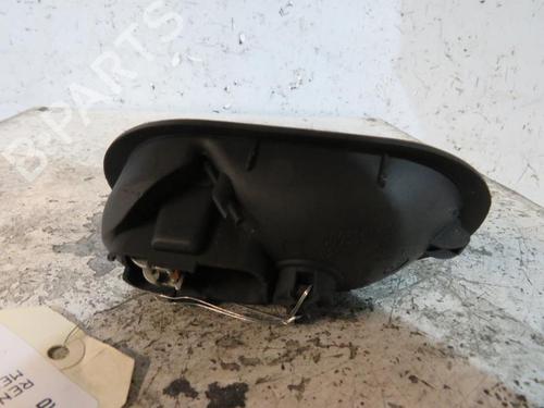 Used Rear right interior door handle Rear right interior door handle 25080815 25080815