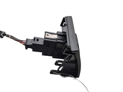 Used Warning switch Warning switch BMW 1 (F20) 118 d (143 hp) 25060808 25060808