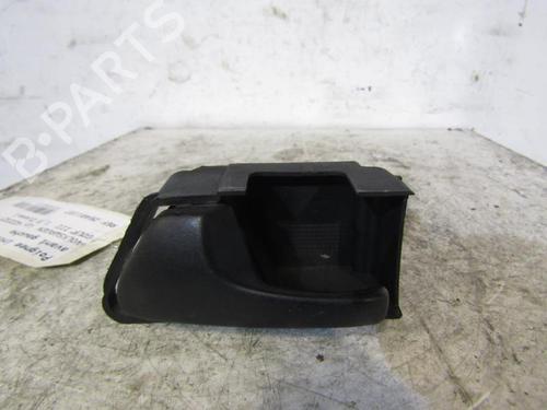 Venstre fortil invendig håndtag VW GOLF III (1H1) 1.9 TDI (90 hp) 25105692