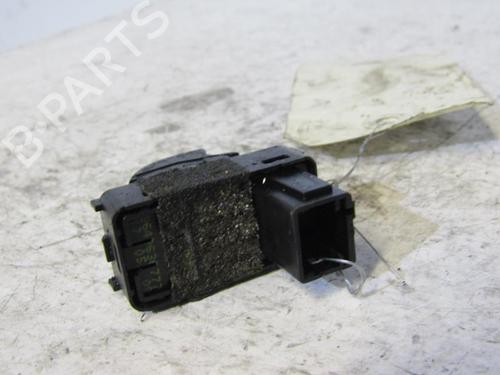 Right rear window switch CITROËN C4 I Saloon 1.6 HDi | BP25068658I28 - Image 2