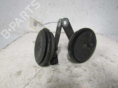 Used Horn TOYOTA AVENSIS (_T25_) 2.0 D-4D (CDT250_, CDT250R) (116 hp) 25079495