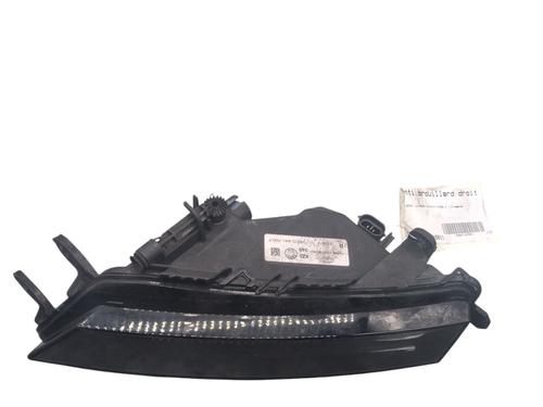 Right front fog light SKODA OCTAVIA III (5E3, NL3, NR3) 1.5 TSI | BP30107810C31