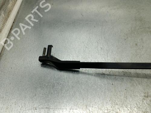 Used Front windshield wiper arm MERCEDES-BENZ E-CLASS Coupe (C207) E 250 CDI / BlueTEC / d (207.303, 207.304) (204 hp) 25089356