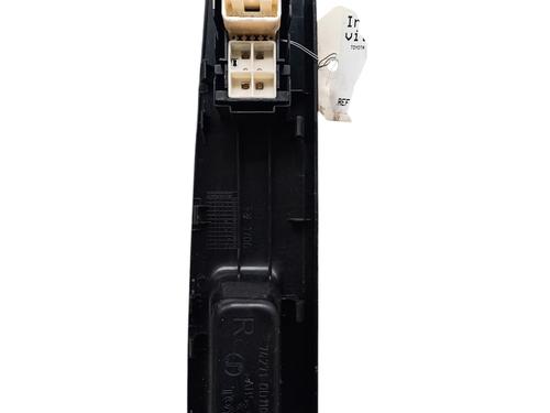 Used Right rear window switch TOYOTA YARIS (_P13_) 1.3 (NSP130_, NSP130) (99 hp) 28521686