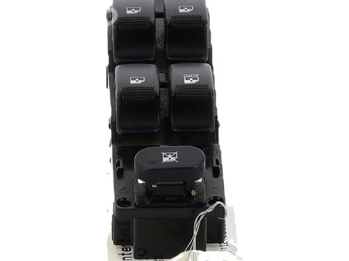 Used Left front window switch Left front window switch HYUNDAI i10 I (PA) 1.1 CRDi (75 hp) 33989949 33989949