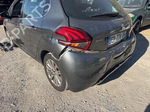Brugte PEUGEOT 208 I (CA_, CC_) 1.6 BlueHDi 100 4923032