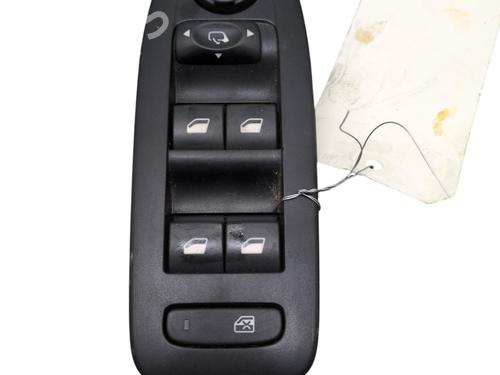 Used Left front window switch Left front window switch PEUGEOT 208 I (CA_, CC_) 1.2 VTI 82 (82 hp) 33053530 33053530