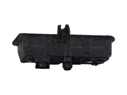 Used Left daytime light Left daytime light 38680396 38680396
