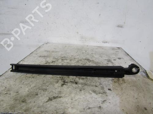 Used Rear windshield wiper arm SKODA OCTAVIA II (1Z3) 1.9 TDI (105 hp) 25078952