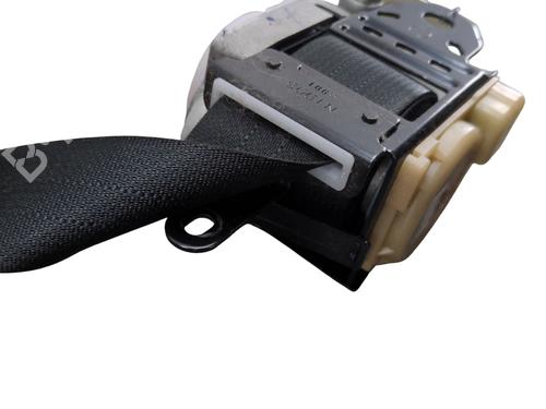 Used Front right seatbelt NISSAN MICRA IV (K13K, K13KK) 1.2 DIG-S (98 hp) 30679929