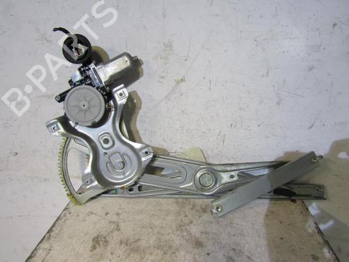 Used Front right window mechanism TOYOTA YARIS (_P9_) 1.33 VVT-i (NSP90_, NSP90R) (100 hp) 25079282