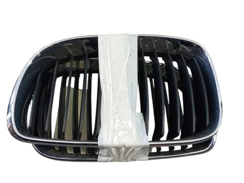Used Grille BMW 1 Coupe (E82) 120 d (177 hp) 25220973