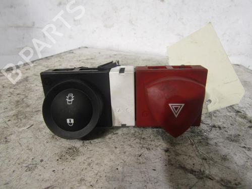 Used Warning switch RENAULT MEGANE II (BM0/1_, CM0/1_) 1.9 dCi (131 hp) 25105535
