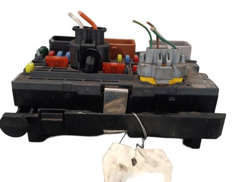 fuse-box-peugeot-5008-0u_-0e_-2009-2010-2011-2012-2013-2014-2015-2016-2017-33723671 main image