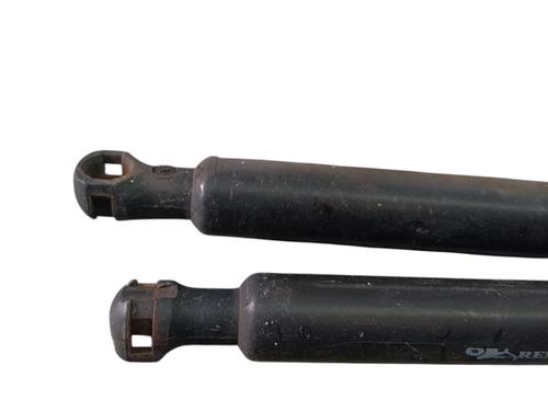 tailgate-lift-support-renault-clio-iii-br01-cr01-2005-2006-2007-2008-2009-2010-2011-2012-2013-2014-33534996 main image