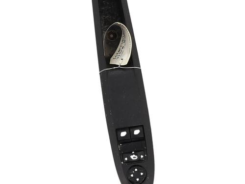 Used Left front window switch Left front window switch CITROËN DS3 (SA_) 1.6 HDi 90 (92 hp) 36149276 36149276
