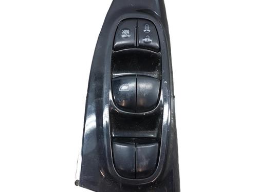 Used Left front window switch Left front window switch NISSAN JUKE (F15) 1.5 dCi (110 hp) 25099626 25099626