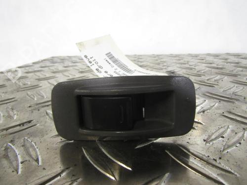 Used Right rear window switch TOYOTA RAV 4 II (_A2_) 2.0 D 4WD (CLA20_, CLA21_, CLA20R, CLA21R) (116 hp) 25084996