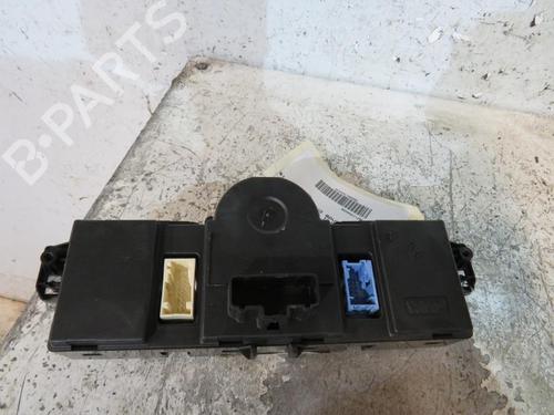 Used Climate control Climate control RENAULT CLIO III (BR0/1, CR0/1) 1.5 dCi (BR17, CR17) (86 hp) 25092188 25092188