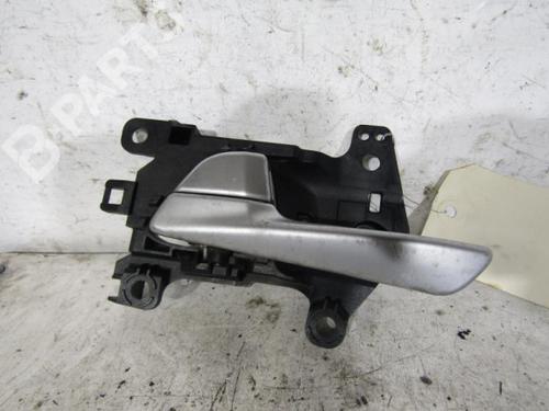 Used Rear left interior door handle Rear left interior door handle HYUNDAI TUCSON (TL, TLE) 2.0 CRDi (136 hp) 10593313 10593313