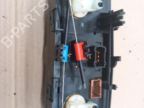 Used Climate control CITROËN C3 II (SC_) 1.4 (73 hp) 25101279