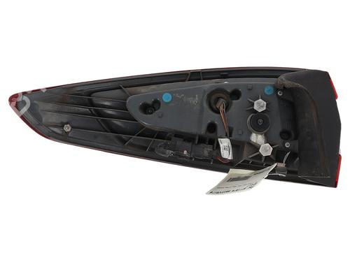 Used Right taillight Right taillight FORD MONDEO V Turnier (CF) 1.5 TDCi (120 hp) 40001887 40001887