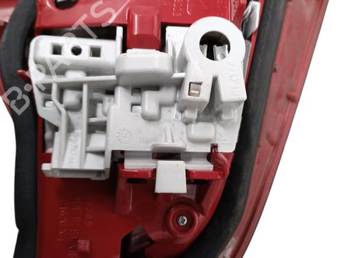 right-tailgate-light-opel-meriva-b-mpv-s10-2010-2011-2012-2013-2014-2015-2016-2017-30148803 main image