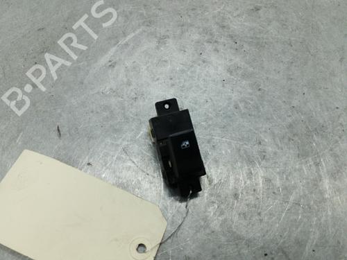Used Right front window switch Right front window switch OPEL ANTARA A (L07) 2.0 CDTI 4x4 (150 hp) 25104187 25104187