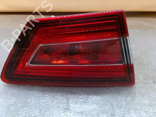 left-tailgate-light-renault-clio-iv-bh_-2012-2013-2014-2015-2016-2017-2018-2019-2020-2021-25068212 main image