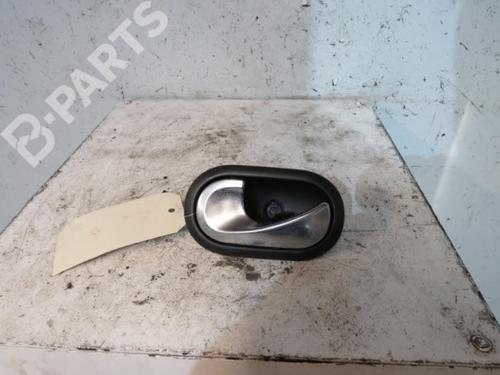 Used Rear left interior door handle Rear left interior door handle RENAULT CLIO III (BR0/1, CR0/1) 1.5 dCi (BR17, CR17) (86 hp) 10607646 10607646