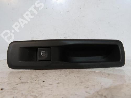 Used Right rear window switch Right rear window switch RENAULT LAGUNA III (BT0/1) 2.0 dCi (BT07, BT0J, BT14, BT1A, BT1S) (131 hp) 10601590 10601590