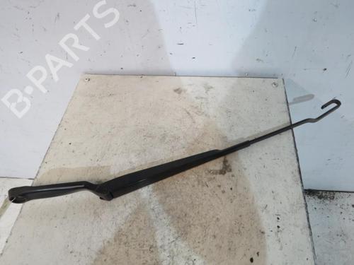 Used Front windshield wiper arm SKODA OCTAVIA I (1U2) 1.9 TDI (90 hp) 25114491