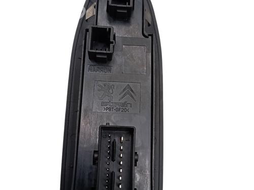 Used Left front window switch Left front window switch PEUGEOT 208 I (CA_, CC_) 1.6 HDi (92 hp) 29956367 29956367