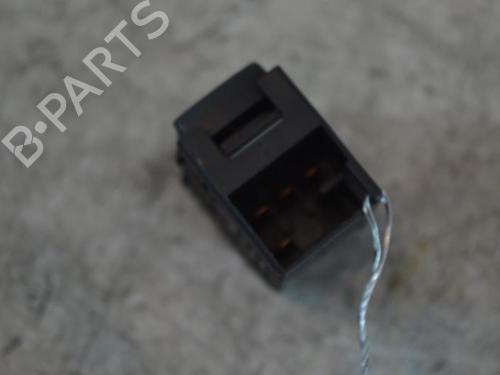 Right front window switch VW GOLF IV (1J1) 1.6 | BP25086802I26 