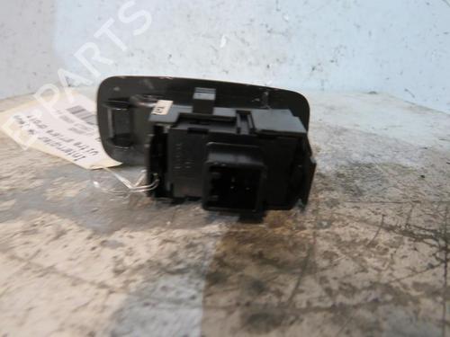 Used Right rear window switch Right rear window switch TOYOTA COROLLA (_E12_) 1.4 D (NDE120_, NDE120R) (90 hp) 25066916 25066916