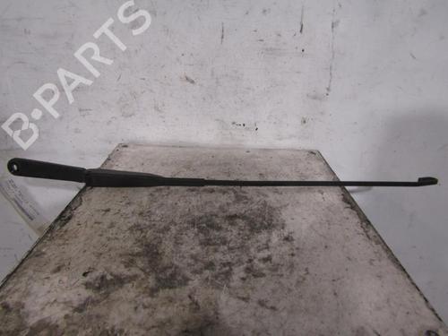 Used Front windshield wiper arm OPEL VIVARO A Van (X83) 1.9 DTI (F7) (101 hp) 25063576