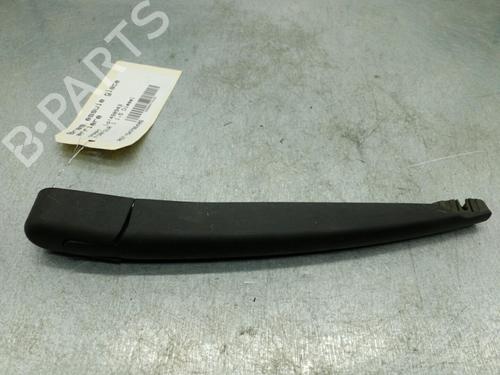 Used Rear windshield wiper arm SMART FORFOUR (454) 1.5 CDI (454.000) (68 hp) 25104791