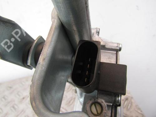 Used Front wiper motor BMW 1 (E87) 118 d (143 hp) 25082843