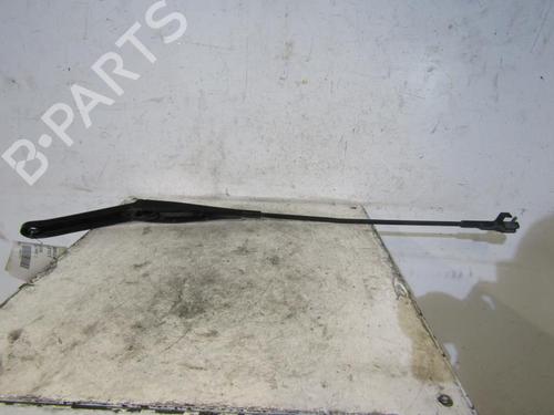 Used Front windshield wiper arm FORD FOCUS II Turnier (DA_, FFS, DS) [2004-2012]  25090608
